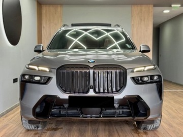 BMW X7 SUV Facelifting 3.0 40d 352KM 2025 BMW X7 xDrive40d Sport Suv 3.0 (352KM) 2025, zdjęcie 3
