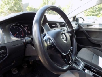 Volkswagen Golf VII Hatchback 3d 1.2 TSI 85KM 2013 Volkswagen Golf BIALOLEKA 1.2 Benzyna TSi (85 KM) 2013r. prod. KOMIS TYS, zdjęcie 9