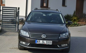 Volkswagen Passat B7 Variant 2.0 TDI CR DPF BlueMotion 140KM 2014 Volkswagen Passat 2.0D 2014r Navi Panorama Skora 2 KPL Opon Sprowadzony, zdjęcie 1