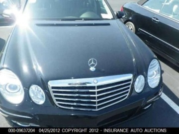 Mercedes Klasa E W211 2008 Mercedes-Benz Klasa E 550 2008 5.5 Benzyna 382KM, zdjęcie 4