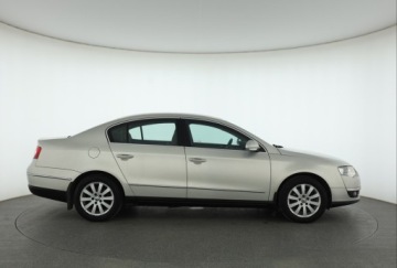 Volkswagen Passat B6 Sedan 1.4 TSI 122KM 2009 VW Passat 1.4 TSI, Salon Polska, Navi, Xenon, zdjęcie 5