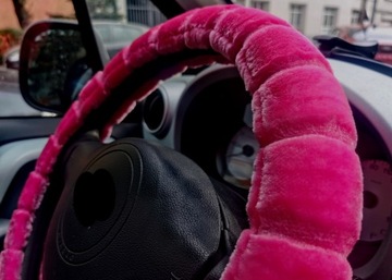 Чехол на руль с мехом Teddy Bear Fur Pink 37-39 см.