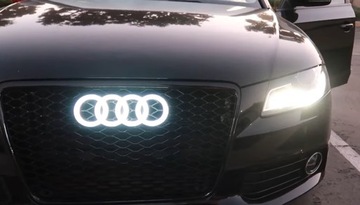 ЭМБЛЕМА AUDI LED LOGO DYNAMIC GRILL — БЕЛАЯ