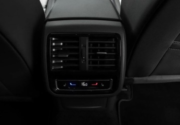 Volkswagen Arteon Fastback Facelifting 2.0 TSI 190KM 2023 Volkswagen Arteon 2.0TSI 190KM DSG, Elegance, Pakiet Comfort Plus, Pakiet, zdjęcie 13