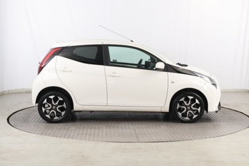 Toyota Aygo II Hatchback 3d Facelifting 1.0 VVT-i 72KM 2019 Toyota Aygo 1.0 VVT-i, Salon Polska, zdjęcie 5