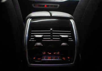 BMW X6 G06 2025 BMW X6 xDrive30d, Panorama, Pneumatyka, Hak, Pakiet Innowacji, 22 Cale 3.0, zdjęcie 10