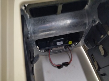 4M1863244A TUNEL ŚRODKOWY AMBIENTE LED PODŁOKIETNIK PODWÓJNY AUDI Q7 2016+