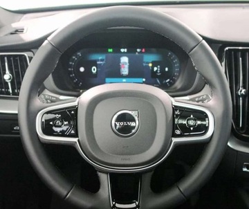 Volvo XC60 II Crossover Facelifting 2.0 B5 250KM 2025 Volvo XC 60 Volvo XC 60 B5 B AWD Ultra Black Edition 2.0 Hybryda 250KM, zdjęcie 15