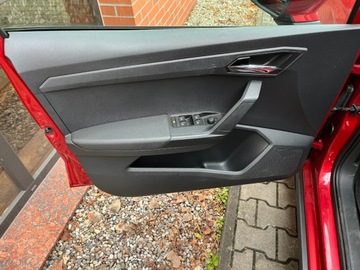 Seat Arona Crossover 1.0 EcoTSI 95KM 2018 Seat Arona 1.0 benzyna 95 KM czarny dach zarej w PL zadbany zamiana, zdjęcie 20