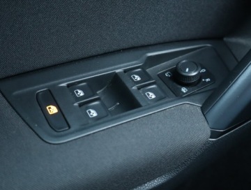 Volkswagen Tiguan II SUV 2.0 TDI 150KM 2019 VW Tiguan 2.0 TDI, DSG, Navi, Klima, Klimatronic, zdjęcie 15