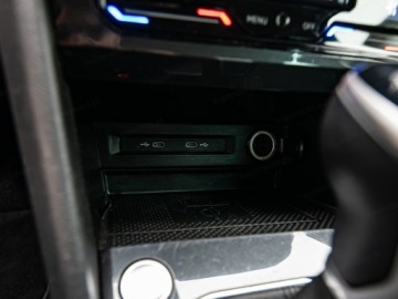 Volkswagen Tiguan II SUV Facelifting 1.5 TSI 150KM 2021 VOLKSWAGEN Tiguan 1.5 TSI Elegance DSG Suv 150KM 2021, zdjęcie 17