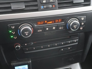 BMW Seria 3 E90-91-92-93 Touring E91 2.0 318d 122KM 2007 BMW 3 318 d, Navi, Klima, Klimatronic,ALU, zdjęcie 11