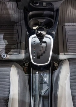 Toyota Yaris III Hatchback 5d Facelifting Hybrid 100KM 2017 Toyota Yaris Hybrid 100 Selection 1.5 Hybryda 100KM, zdjęcie 34