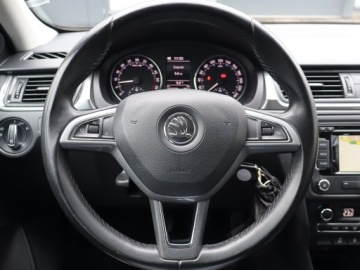 Skoda Rapid II Spaceback 1.6 TDI 105KM 2015 Skoda Rapid Spaceback 1.6 TDI, Salon Polska, zdjęcie 13