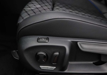 Volkswagen Passat B9 2025 Volkswagen passat-variant HAK, zawieszenie DCC, ekran 15, dostepny od reki, zdjęcie 14