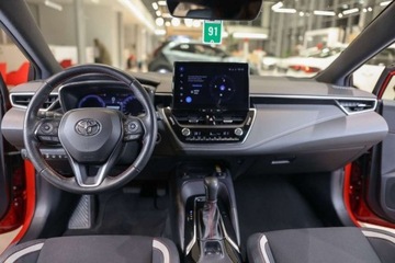 Toyota Corolla XII TS Kombi Facelifting 2.0 Hybrid Dynamic Force 196KM 2023 Toyota Corolla 2.0 Hybrid GR Sport Dynamic 2.0 Hybryda 197KM, zdjęcie 5