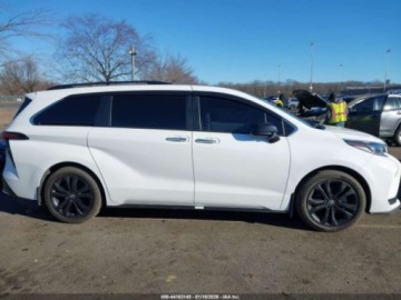 Toyota Sienna III 2022 Toyota Sienna Xse 2022 2.5 Hybryda 189KM, zdjęcie 6