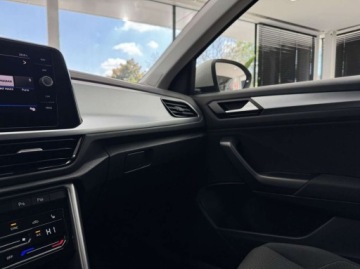 Volkswagen T-Roc I SUV Facelifting 1.5 TSI ACT 150KM 2023 Volkswagen T-Roc Life Kamera cofania LED CarPlayAndroid Auto Asystent, zdjęcie 24