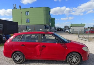 Skoda Fabia II Kombi 1.2 60KM 2009 Skoda Fabia Skoda Fabia 1.2 BenzynaLPG 60KM, zdjęcie 4