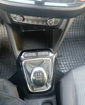 Opel Corsa F Hatchback 5d 1.2 75KM 2020 Opel Corsa Pierwszy wlasciciel. Salon Polska 1.2 Benzyna 75KM, zdjęcie 6