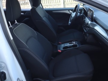 Ford Focus IV Hatchback 1.0 EcoBoost 125KM 2019 Ford Focus 1.0 EcoBoost, Salon Polska, Automat, zdjęcie 8