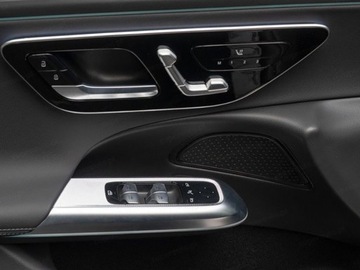 Mercedes Klasa E W214 Sedan 2.0 220d 197KM 2025 E Klasa 220 d 4-Matic AMG 2.0 197KM 2025, zdjęcie 11