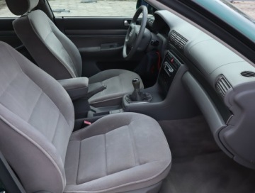 Audi A4 B5 1999 Audi A4 1.9 TDI, Klima, Klimatronic,ALU, El. szyby, zdjęcie 8