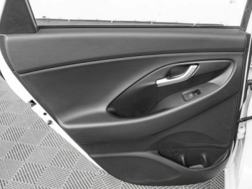 Hyundai i30 III Wagon Facelifting 1.0 T-GDI 120KM 2022 Hyundai i30 GD8G674#1.0 T-GDI Modern Bluetoot, zdjęcie 18