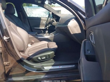 BMW Seria 3 G20-G21 2021 BMW Seria 3 330E xDrive 2021 2.0l 2.0 Hybryda 180KM, zdjęcie 9