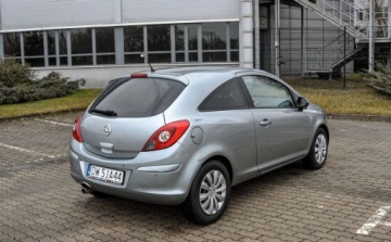 Opel Corsa D Hatchback 1.4 Twinport ECOTEC 100KM 2011 Opel Corsa 1,4 LPG Lift 2011 r. 1.4 BenzynaLPG 100KM, zdjęcie 3
