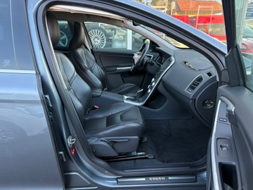 Volvo XC60 I SUV Facelifting 2.4 D4 190KM 2017 Volvo XC 60 2.4 D4 AWD Summum Navi Skóra Pano, zdjęcie 23