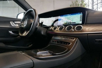 Mercedes Klasa E W213 Limuzyna Facelifting 2.0 220d 200KM 2023 Mercedes-Benz Klasa E Pneumat.4MATIC 2.0 Diesel EE200KM LED Ambiente Cam L, zdjęcie 27