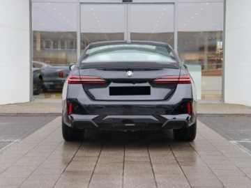 BMW Seria 5 G90-91 Touring 2.0 520d 197KM 2026 520d xDrive M Sport 2.0 (197 KM)| Systemy asystujące kierowcy, zdjęcie 3