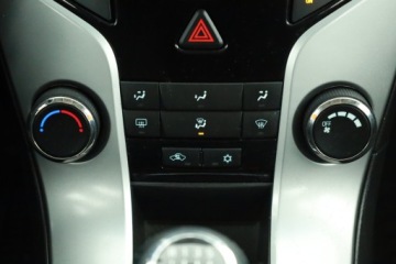 Chevrolet Cruze Hatchback 5d 2.0 VCDI 16V DOHC 163KM 2012 Chevrolet Cruze 2.0 VCDi, Salon Polska, zdjęcie 11