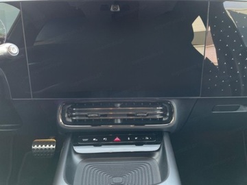 Mercedes CLA C118/X118 2025 MERCEDES-BENZ CLA 200 AMG Line Sedan 1.5 (163KM) 2025, zdjęcie 13