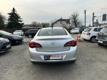 Opel Astra J Sedan 1.6 CDTI ecoFLEX 110KM 2015 Opel Astra Nawigacja/ Zamiana/ Kredyt, zdjęcie 7