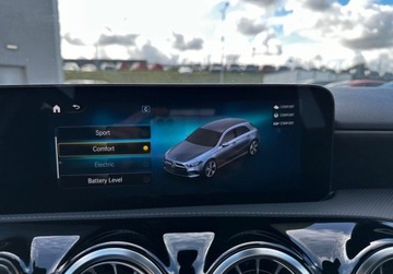 Mercedes Klasa A W177/V177 2022 Mercedes-Benz Klasa A OFERTA BLACK WEEK 1.4 Hybryda 218M AT AMG Line FV23, zdjęcie 14