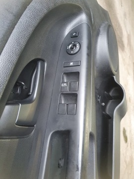 KIA OE 93570-1P442
