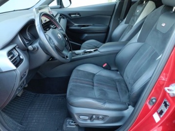 Toyota C-HR I Crossover Facelifting 1.8 Hybrid 122KM 2022 Toyota C-HR 1.8 Hybrid GPF GR Sport 1.8 Hybrid 122, zdjęcie 9