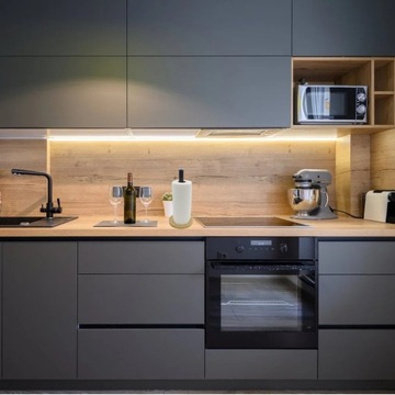 КУХОННАЯ ПОЛОЧКА ДЛЯ БУМАЖНЫХ ПОЛОТЕНЦЕВ, ЧЕРНАЯ