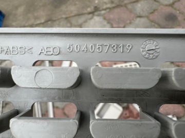 Крышка, ящик для хранения, решетка, полоса, крюк, Iveco Stralis Hi-Way 504043555