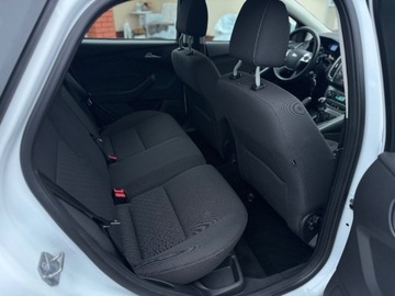 Ford Focus III Kombi 1.0 EcoBoost 100KM 2013 Ford Focus 1.0 Benz Nowy Rozrzad Benzyna 100KM, zdjęcie 22