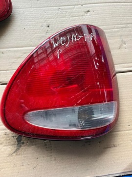 DODGE GRAND CARAVAN IV SVĚTLO ZADNÍ PRAVÁ 04857954AA