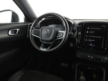 Volvo XC40 Crossover 2.0 D4 190KM 2018 Volvo XC 40 FV23% R-Design automat AWD 190KM, zdjęcie 15