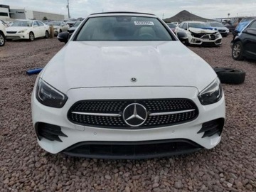 Mercedes Klasa E W214 2023 Mercedes-Benz Klasa E 2023, 3.0L, porysowany lakier 3.0 Benzyna 362KM, zdjęcie 1