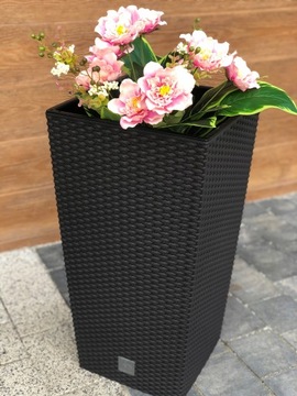 УЛИЧНЫЙ ЦВЕТОЧНЫЙ ГОРШОК ИЗ РОТАНГА, АНТРАЦИТОВЫЙ, СО ВСТАВКОЙ, ВЫСОКАЯ КРЫШКА