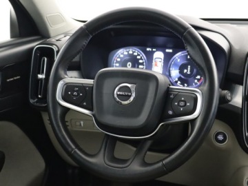 Volvo XC40 Crossover 2.0 D4 190KM 2018 Volvo XC40 D4 AWD, 187 KM, 4X4, Automat, Skóra, zdjęcie 22