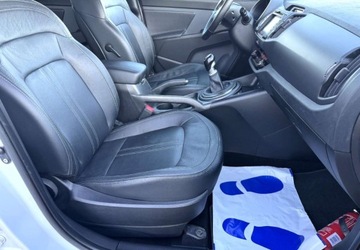 Kia Sportage III SUV 1.7 CRDi 116KM 2011 Kia Sportage Kamera cofania Podgrzewane fotele przod i tyl Klimatronik GWA, zdjęcie 13