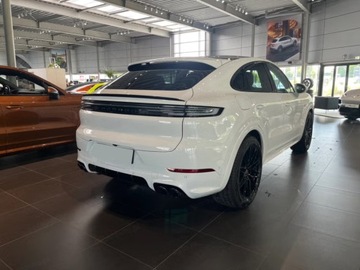 Porsche Cayenne III SUV Facelifting 3.0 353KM 2025 PORSCHE Cayenne Coupe Black Edition Suv 2.0 (353KM) 2025, zdjęcie 4