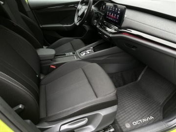 Skoda Octavia IV Liftback 2.0 TSI 190KM 2023 Skoda Octavia 2.0TSI 190KM 4X4 Sportline DSG l LED, zdjęcie 7